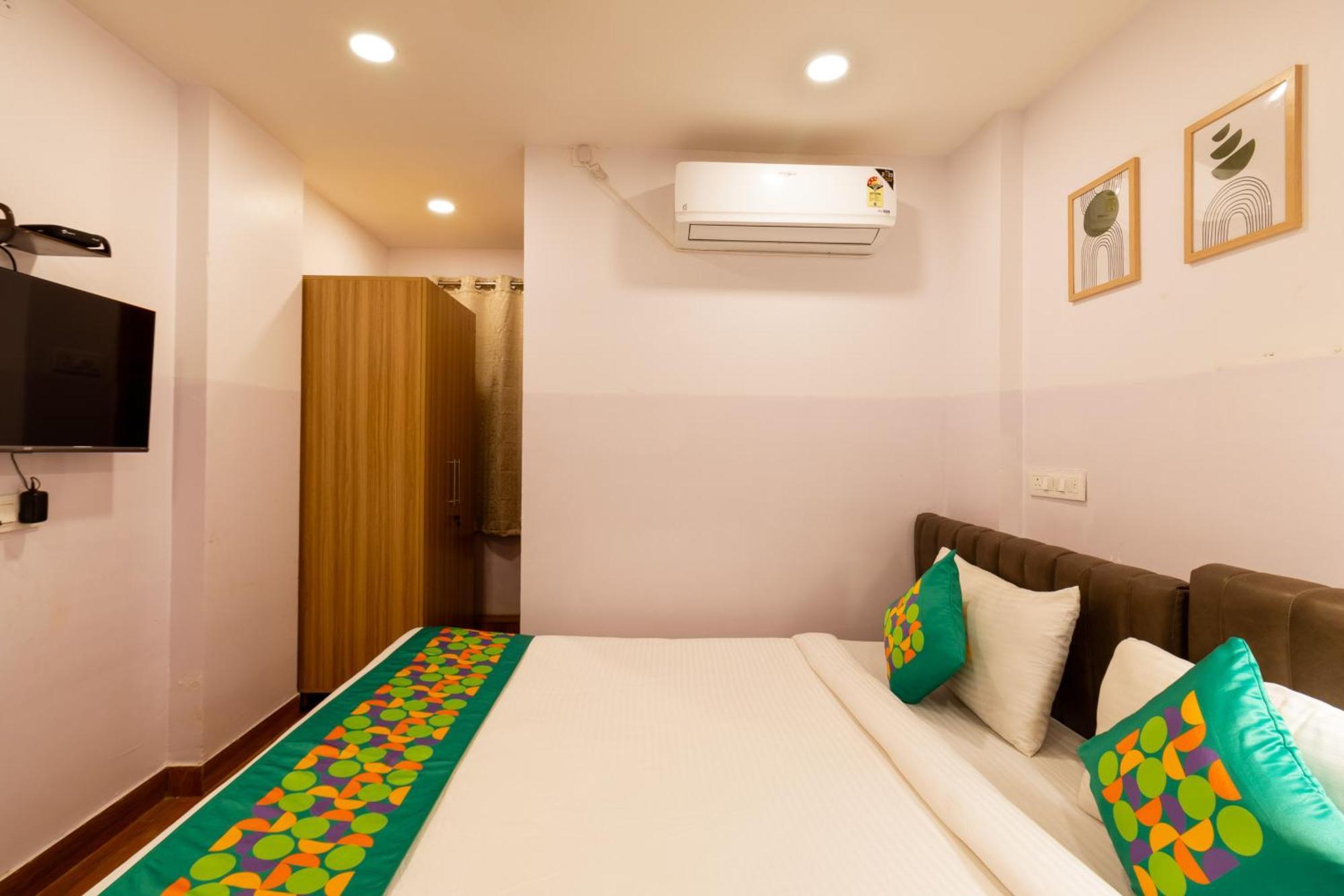 Treebo Seventh Heaven Kukatpally Hyderabad Esterno foto