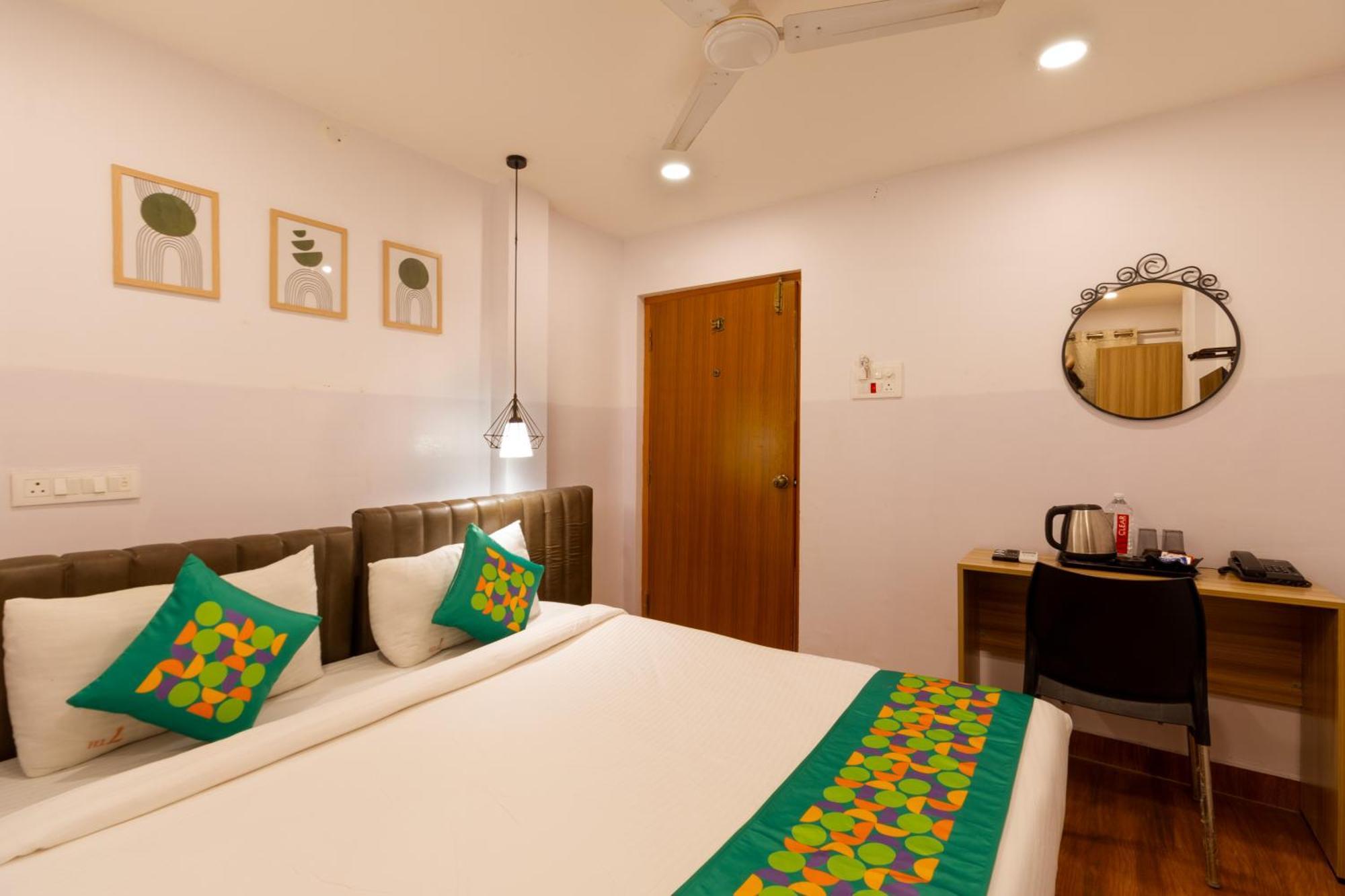 Treebo Seventh Heaven Kukatpally Hyderabad Esterno foto
